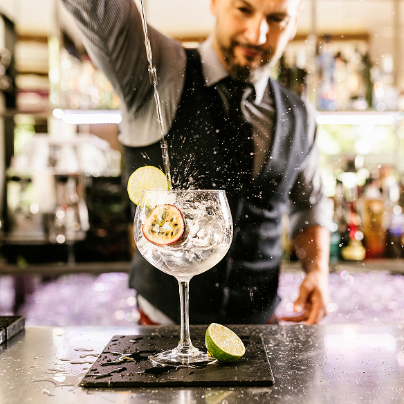 Jede Location individuell ausgestattet Barkeeper aus einer der Räumlichkeiten Hamelns
